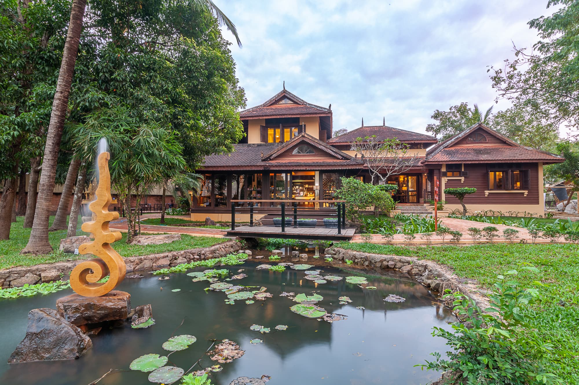 A welcoming bamboo space within the Satcha center.