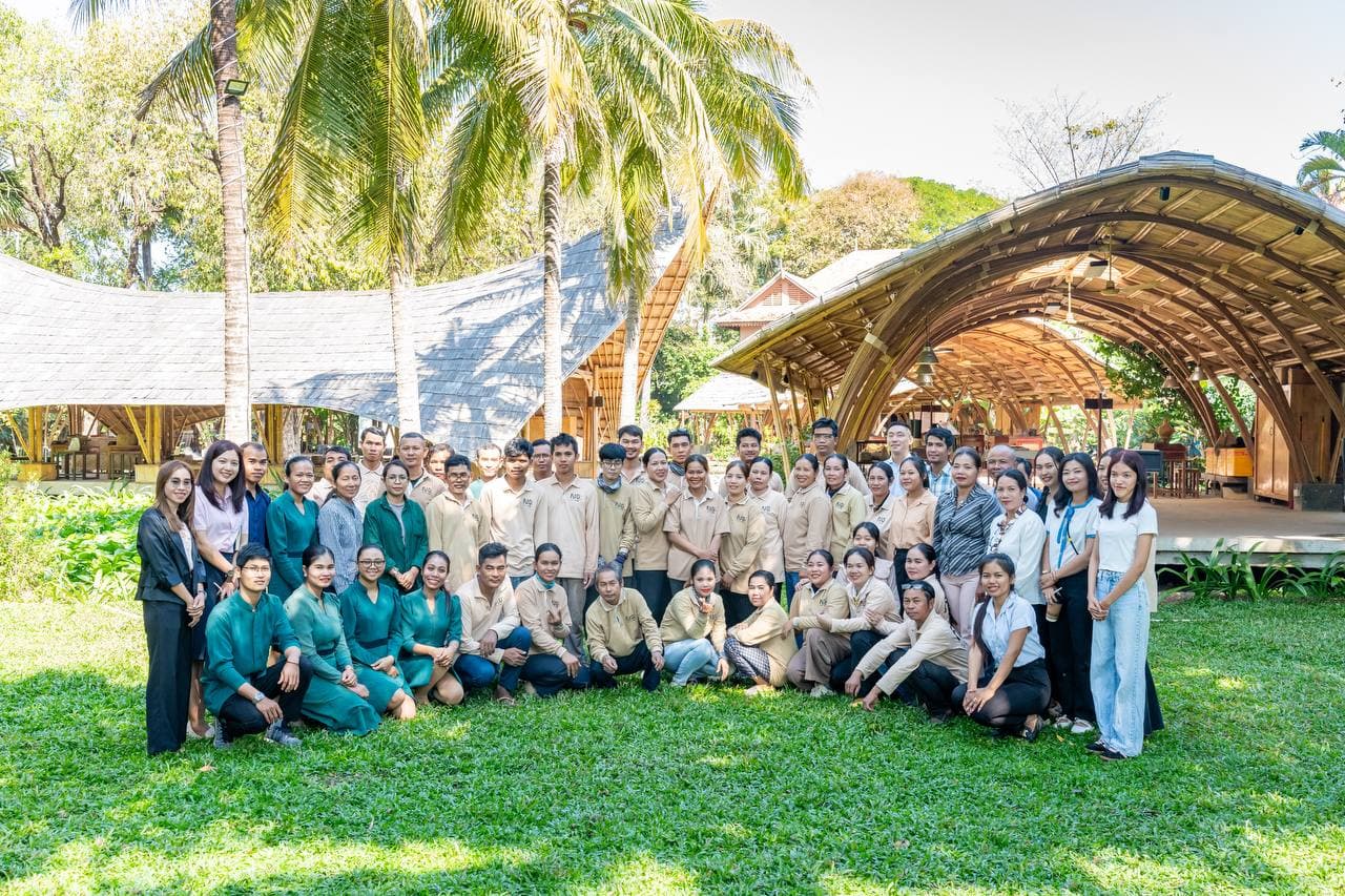 The Satcha team that welcomes and guides visitors.